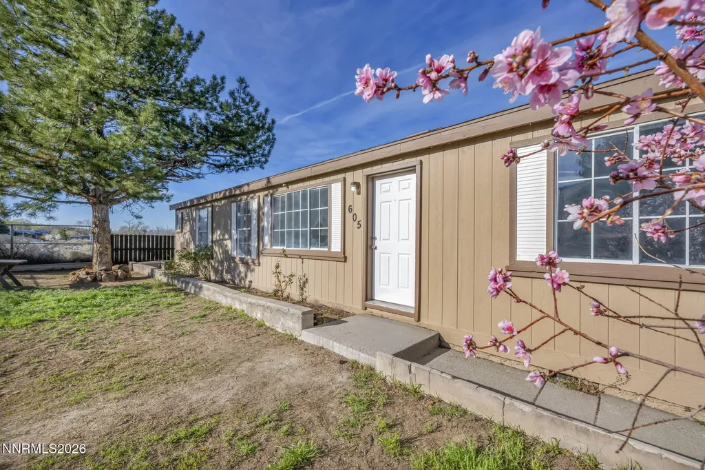 605 Wall Canyon Sun Valley NV 89433
