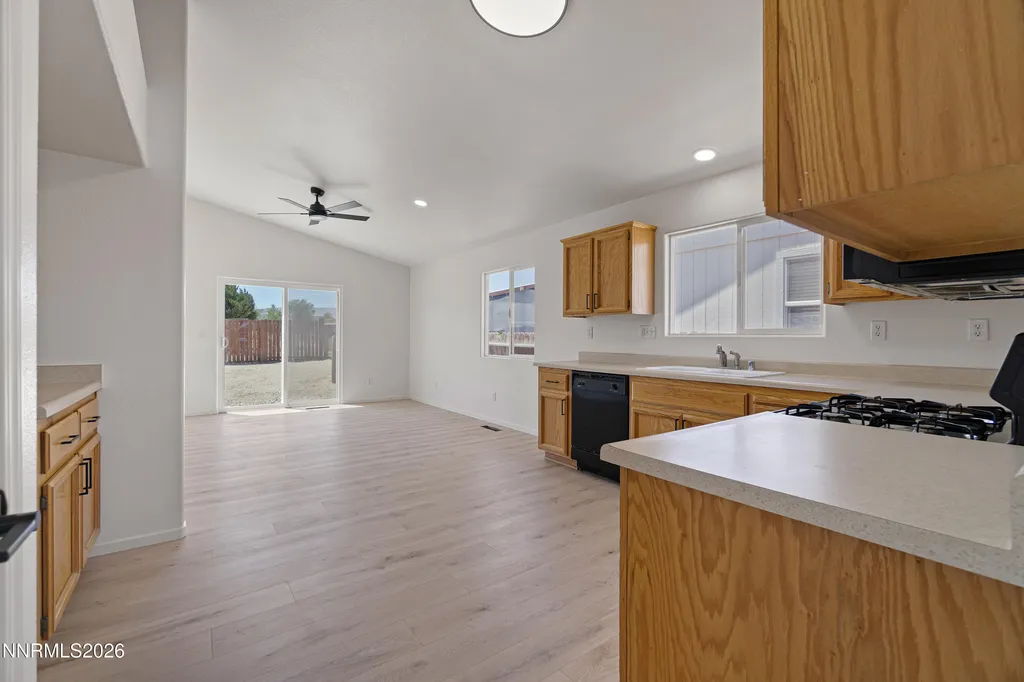 419 Sunshine Fernley NV 89408