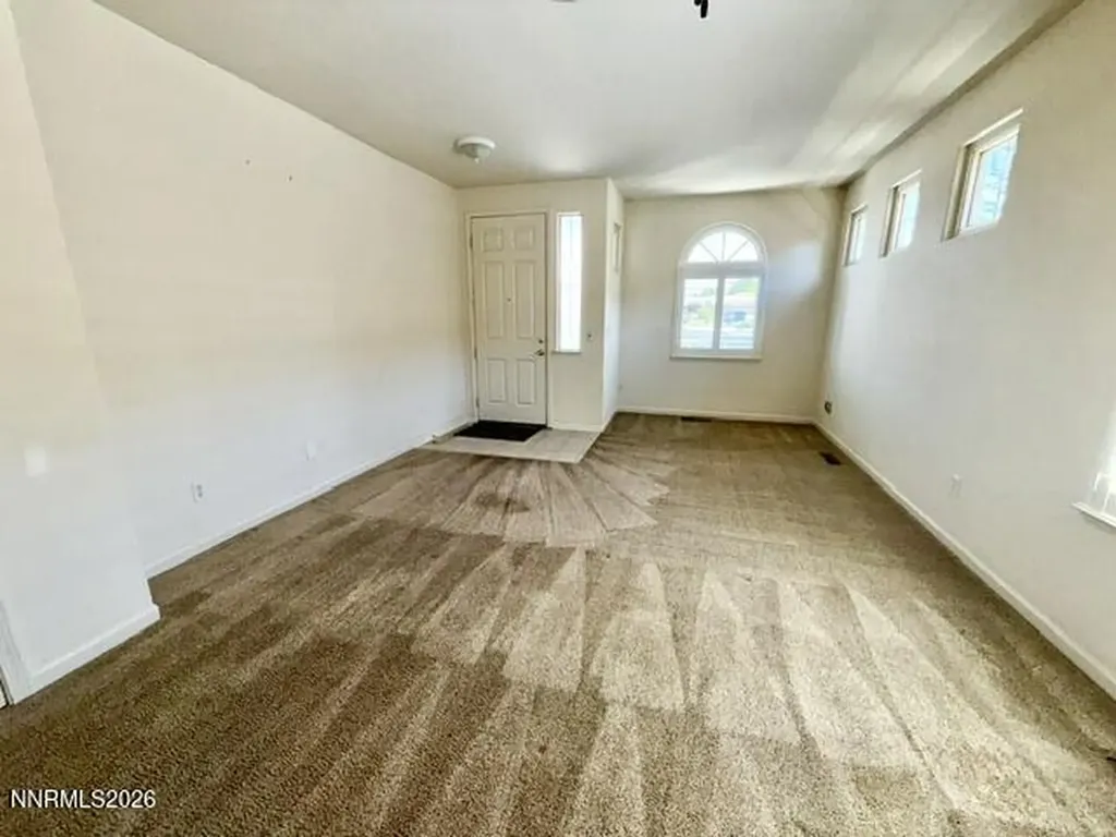 2135 Calabria Sparks NV 89434