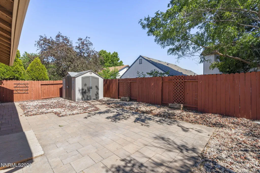 1229 Flora Glen Sparks NV 89434