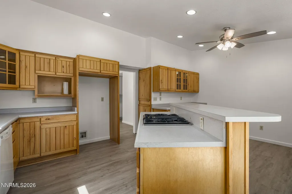1229 Flora Glen Sparks NV 89434
