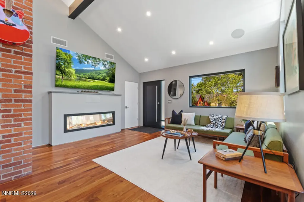1347 Gordon Reno NV 89509