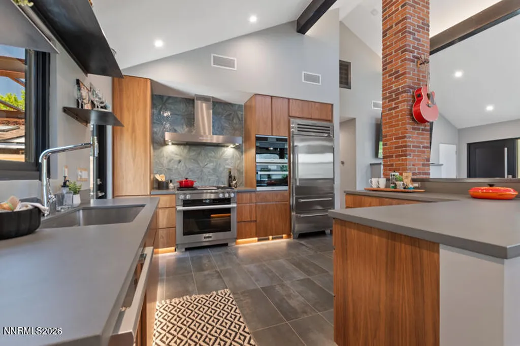 1347 Gordon Reno NV 89509
