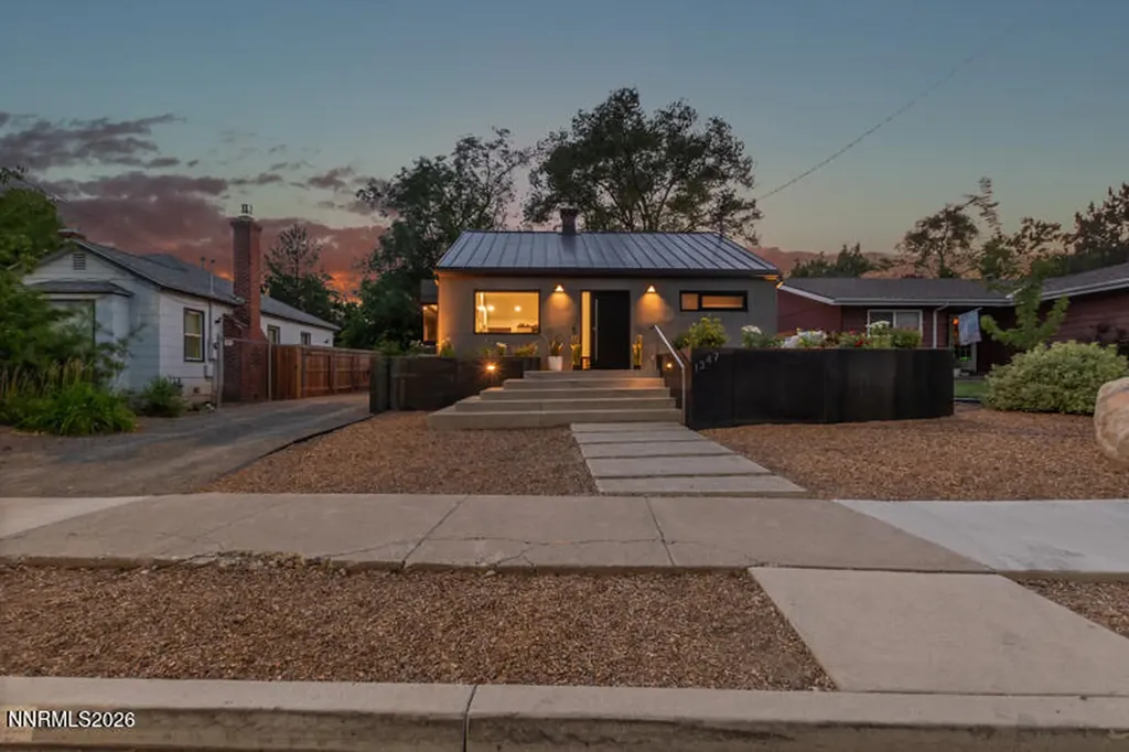 1347 Gordon Reno NV 89509