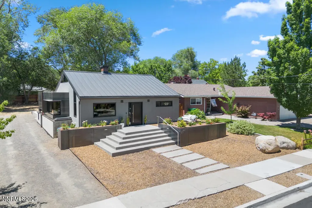 1347 Gordon Reno NV 89509