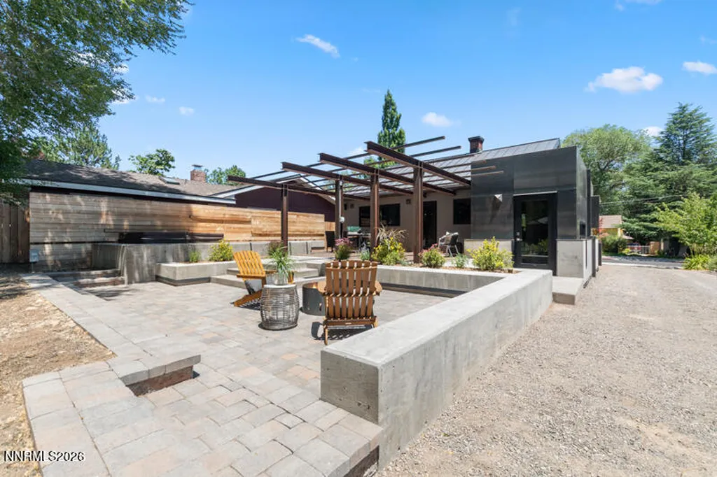 1347 Gordon Reno NV 89509
