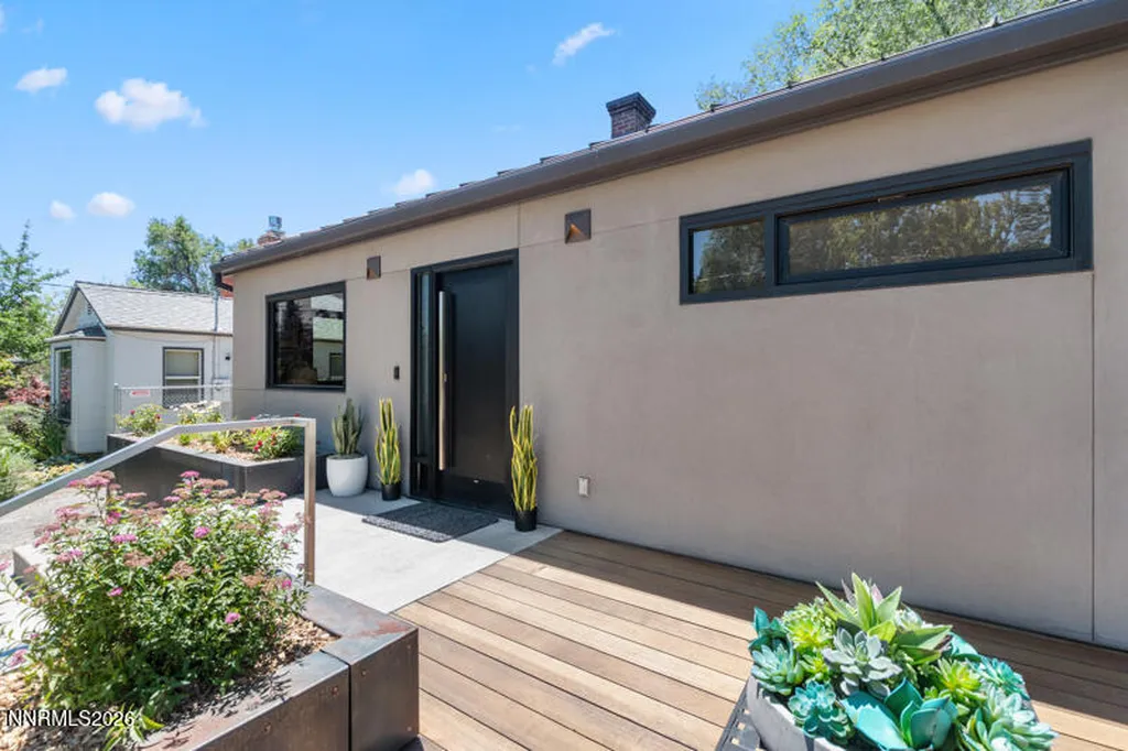 1347 Gordon Reno NV 89509