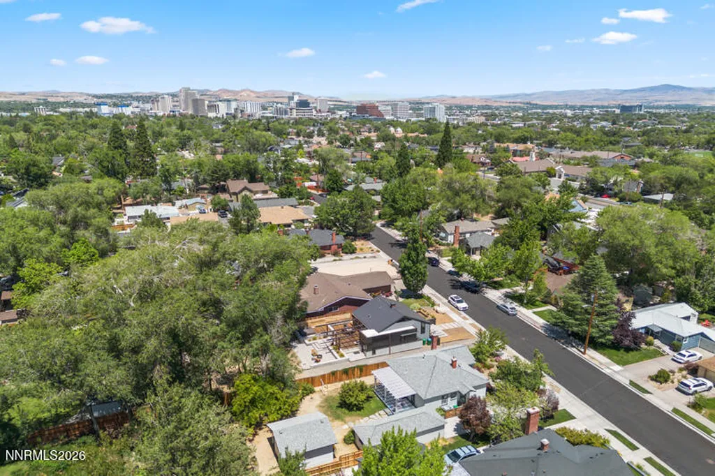 1347 Gordon Reno NV 89509
