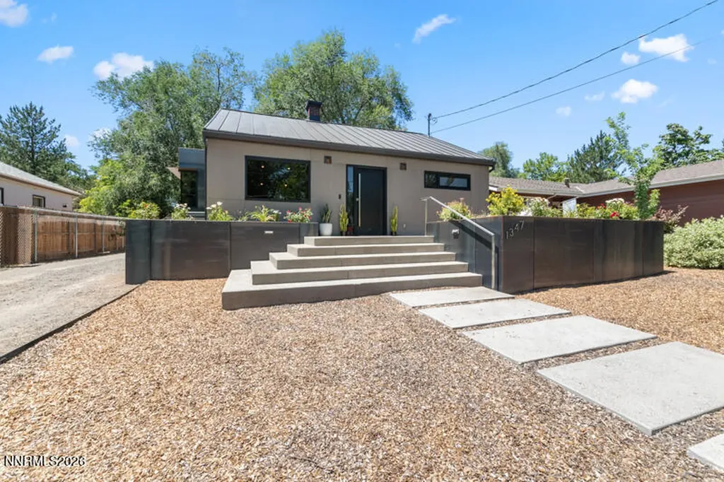 1347 Gordon Reno NV 89509