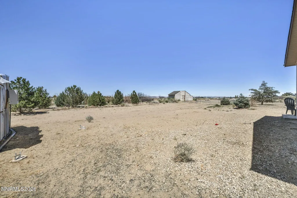2210 Fox Silver Springs NV 89429