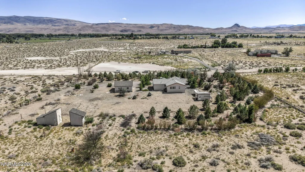 2210 Fox Silver Springs NV 89429