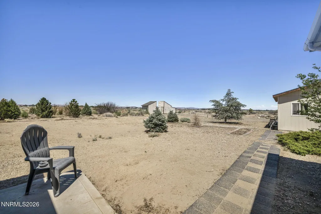 2210 Fox Silver Springs NV 89429