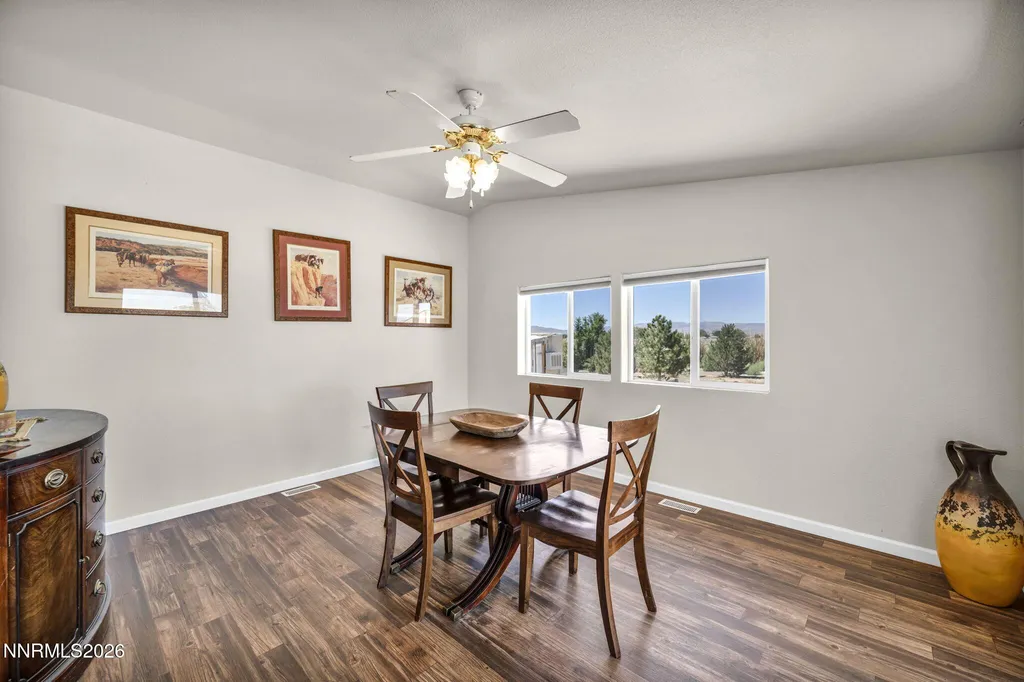 2210 Fox Silver Springs NV 89429