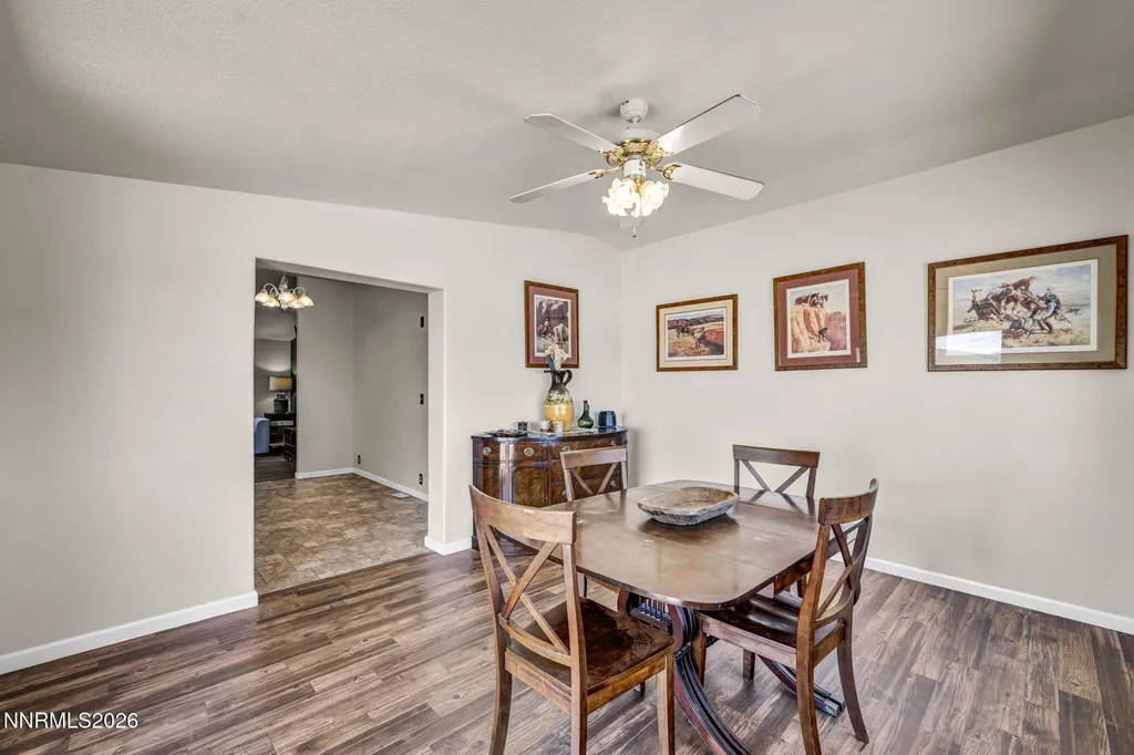 2210 Fox Silver Springs NV 89429