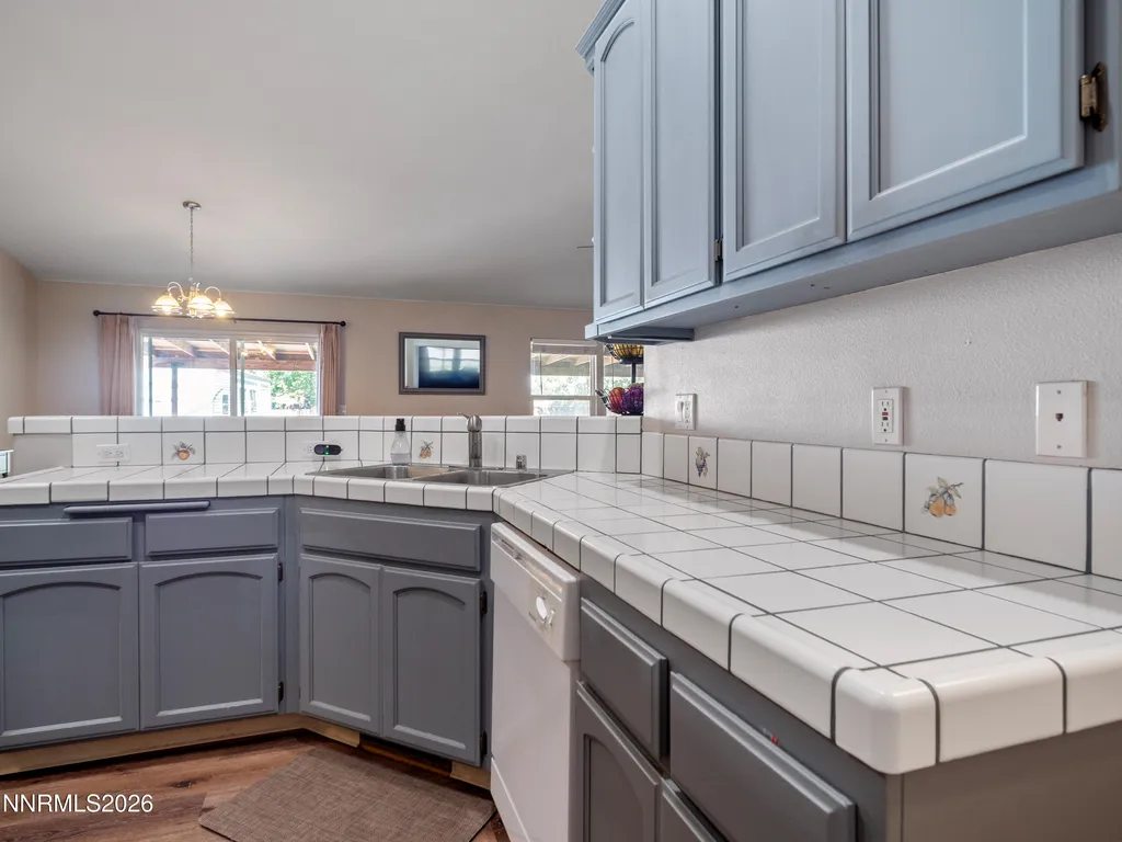 713 Addler Gardnerville NV 89460