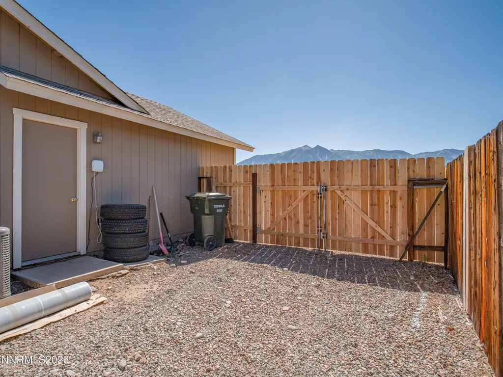 713 Addler Gardnerville NV 89460