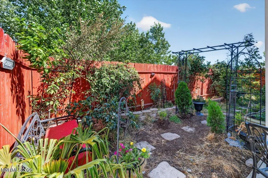 1367 Molly Carson City NV 89706