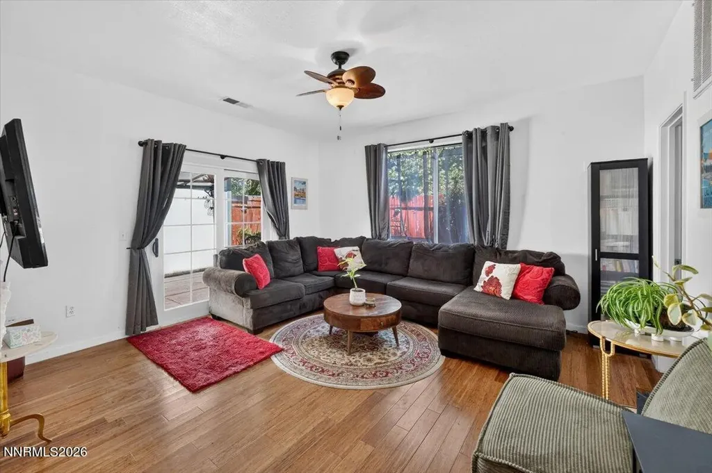 1367 Molly Carson City NV 89706