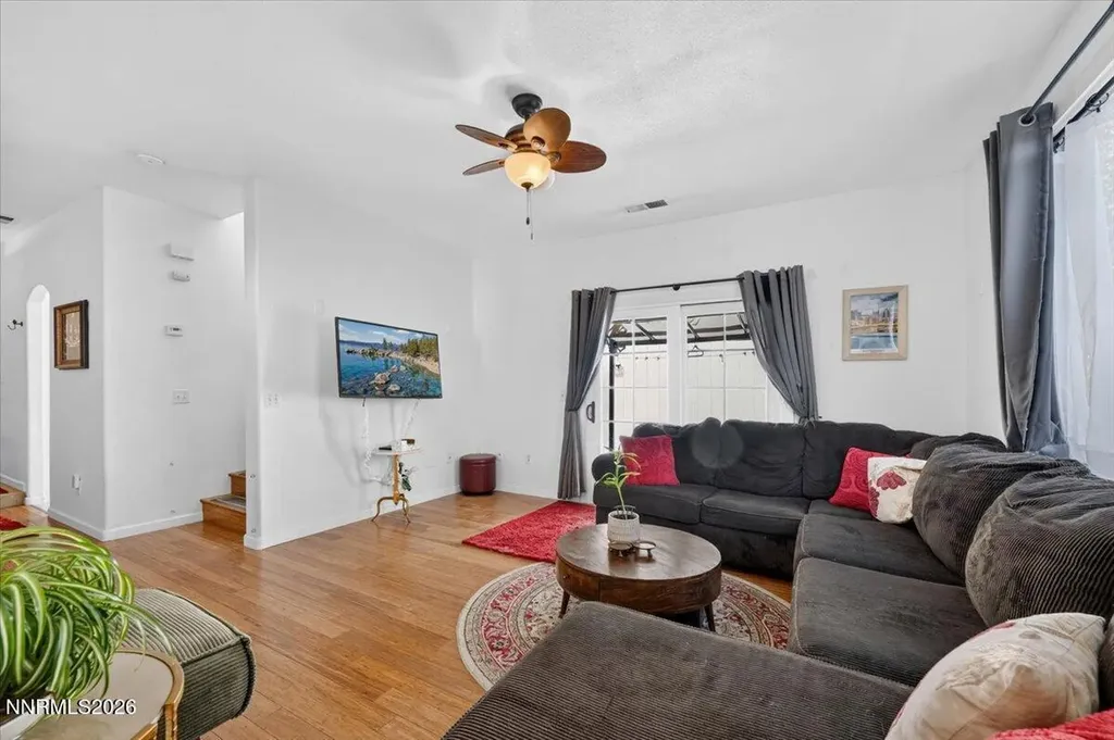 1367 Molly Carson City NV 89706