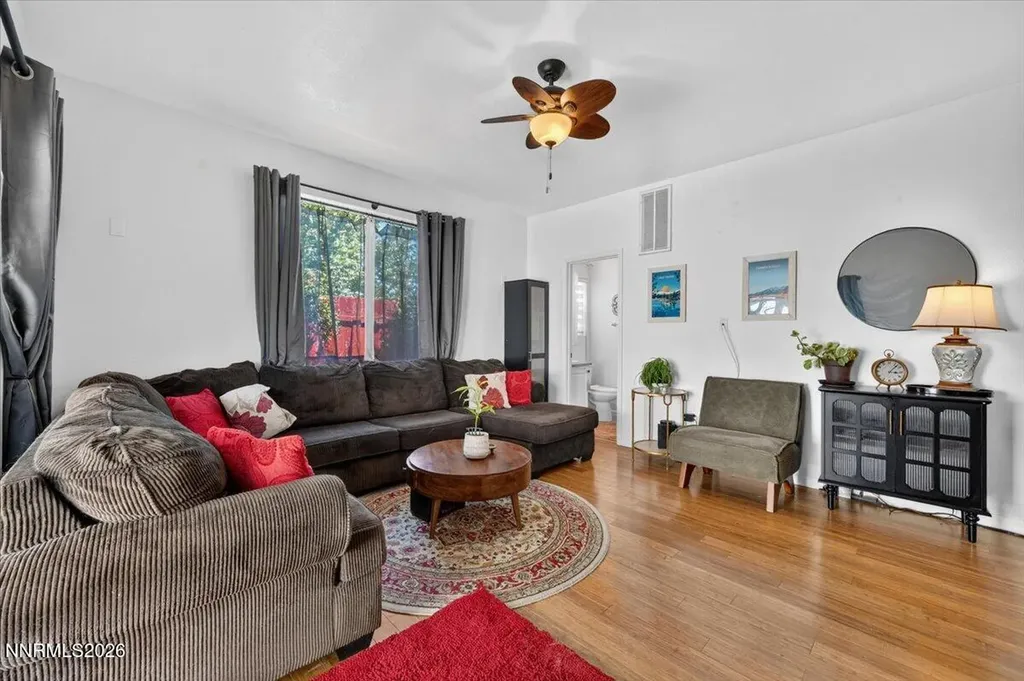 1367 Molly Carson City NV 89706