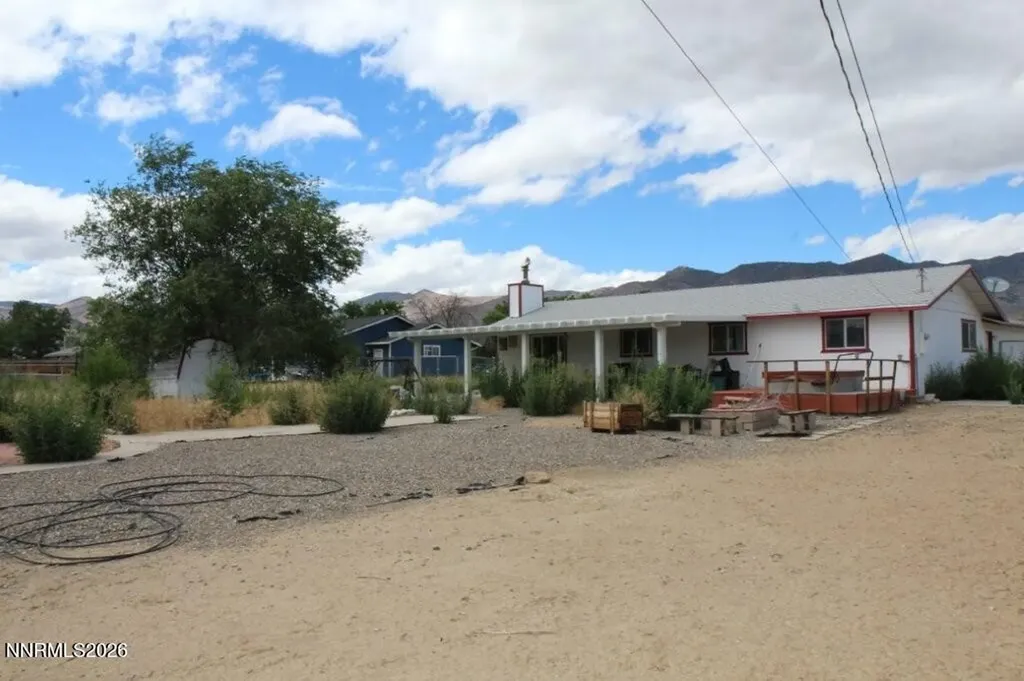 180 Roughing It Dayton NV 89403