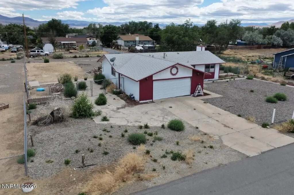 180 Roughing It Dayton NV 89403