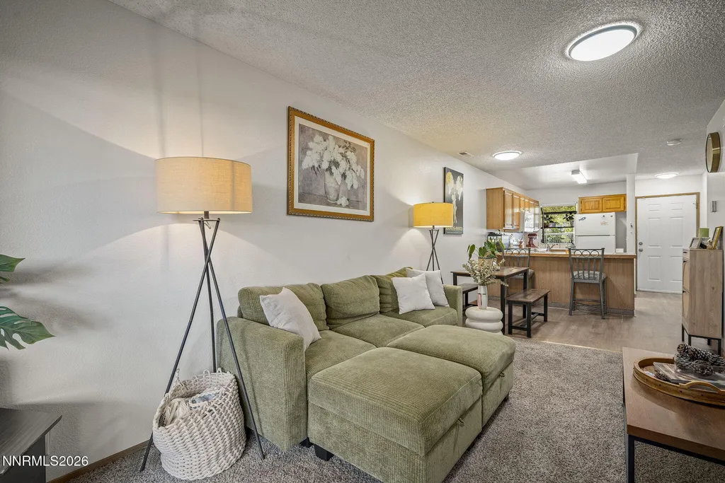 1466 Selmi Reno NV 89512
