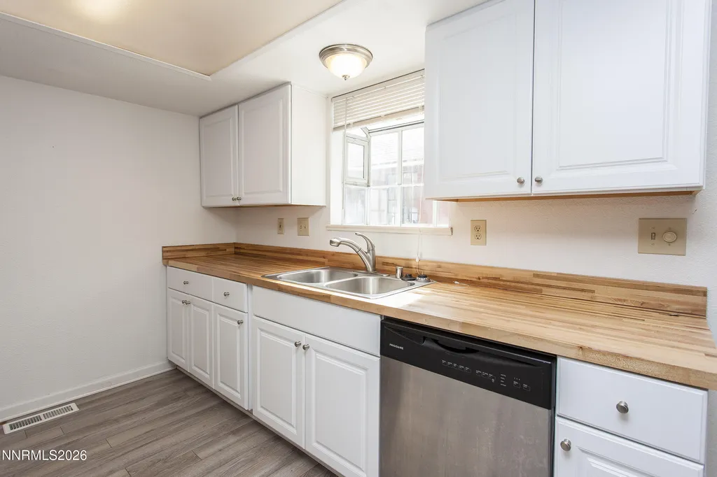 315 Crampton Reno NV 89502