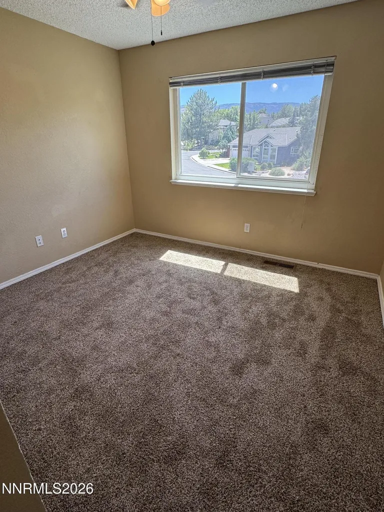 998 Edgecliff Reno NV 89523