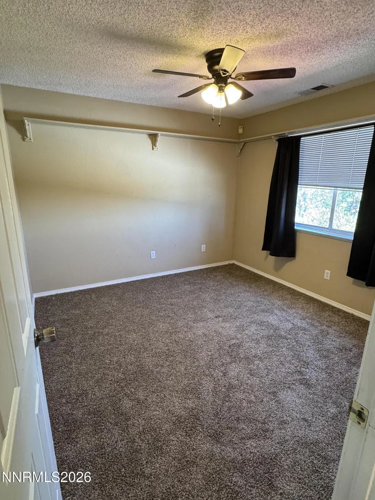 998 Edgecliff Reno NV 89523