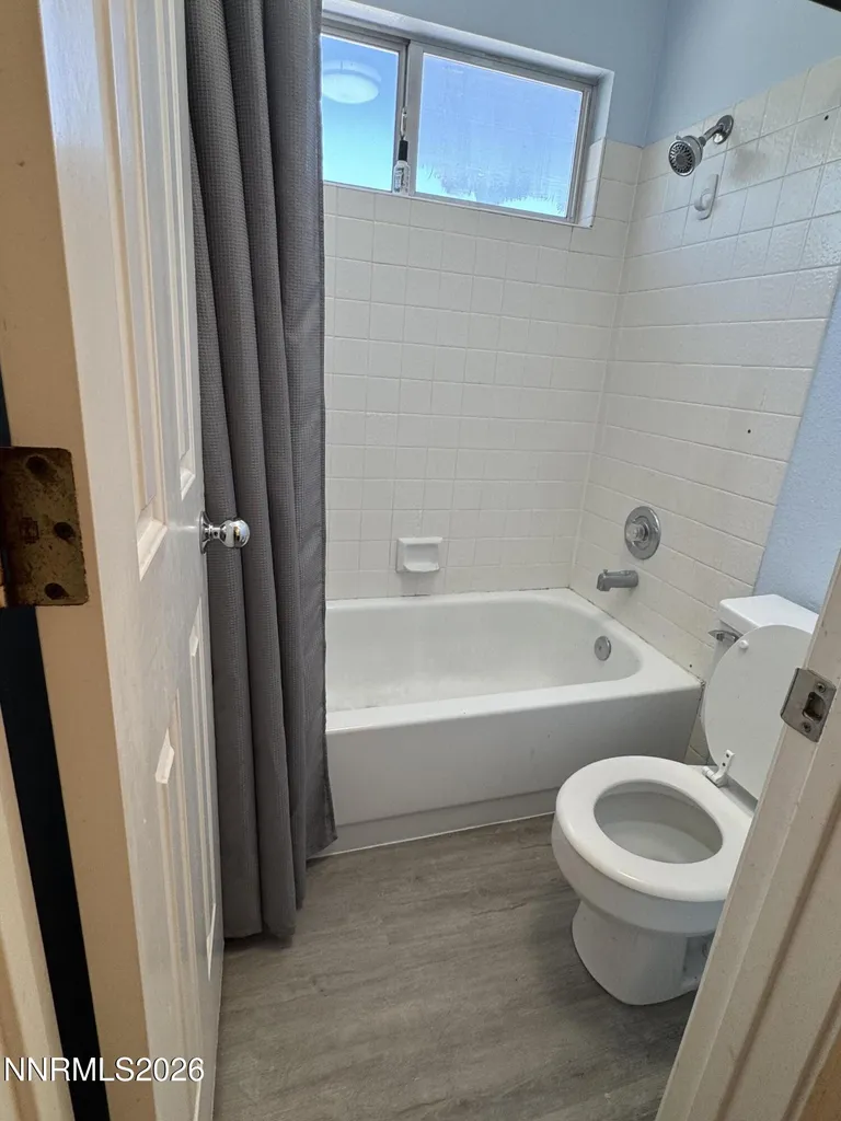 998 Edgecliff Reno NV 89523