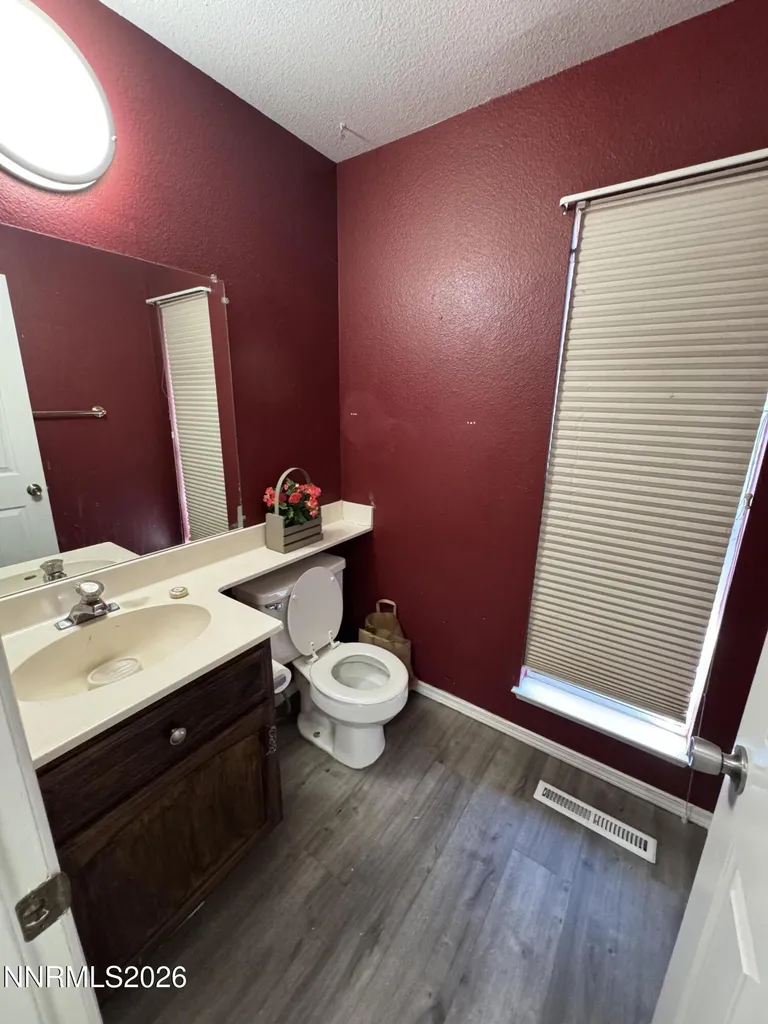 998 Edgecliff Reno NV 89523