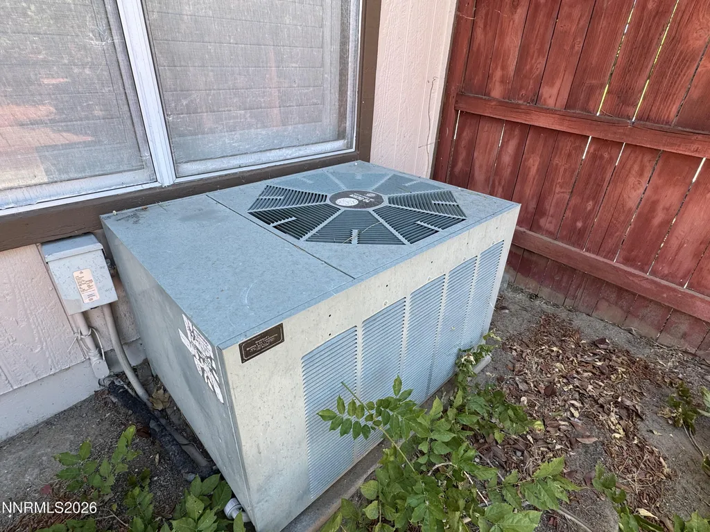 998 Edgecliff Reno NV 89523