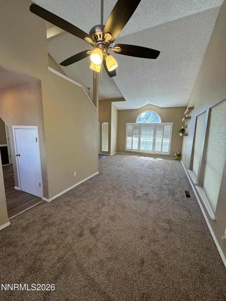 998 Edgecliff Reno NV 89523