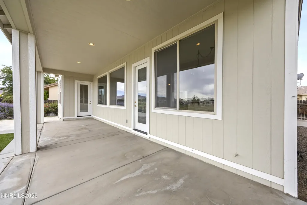 414 La Costa Dayton NV 89403