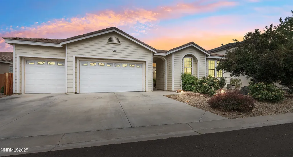 252 La Costa Dayton NV 89403