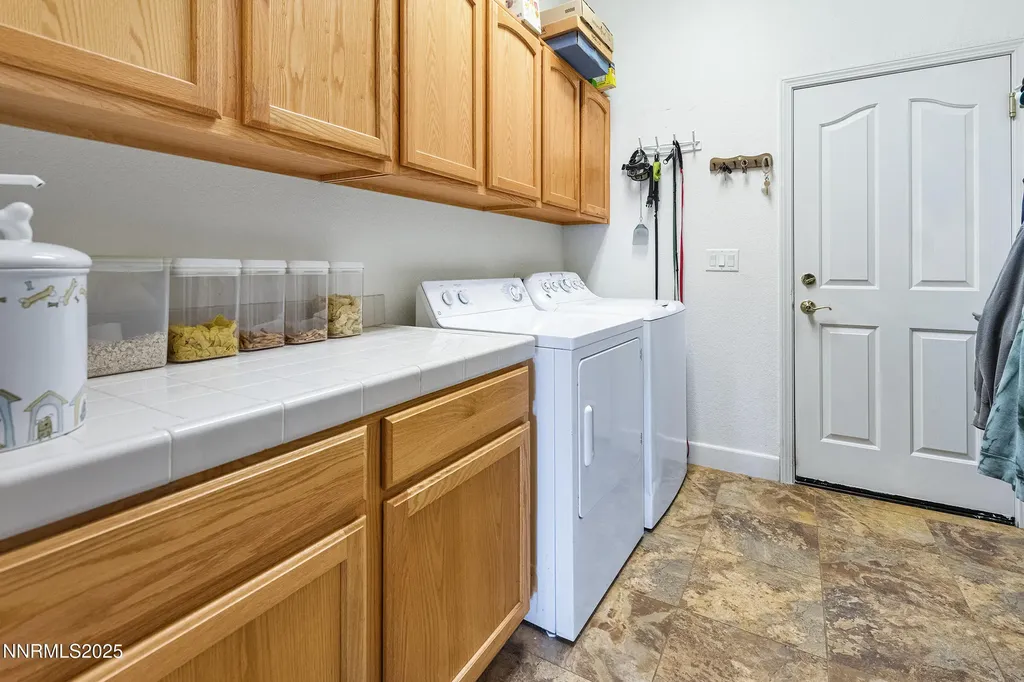 252 La Costa Dayton NV 89403