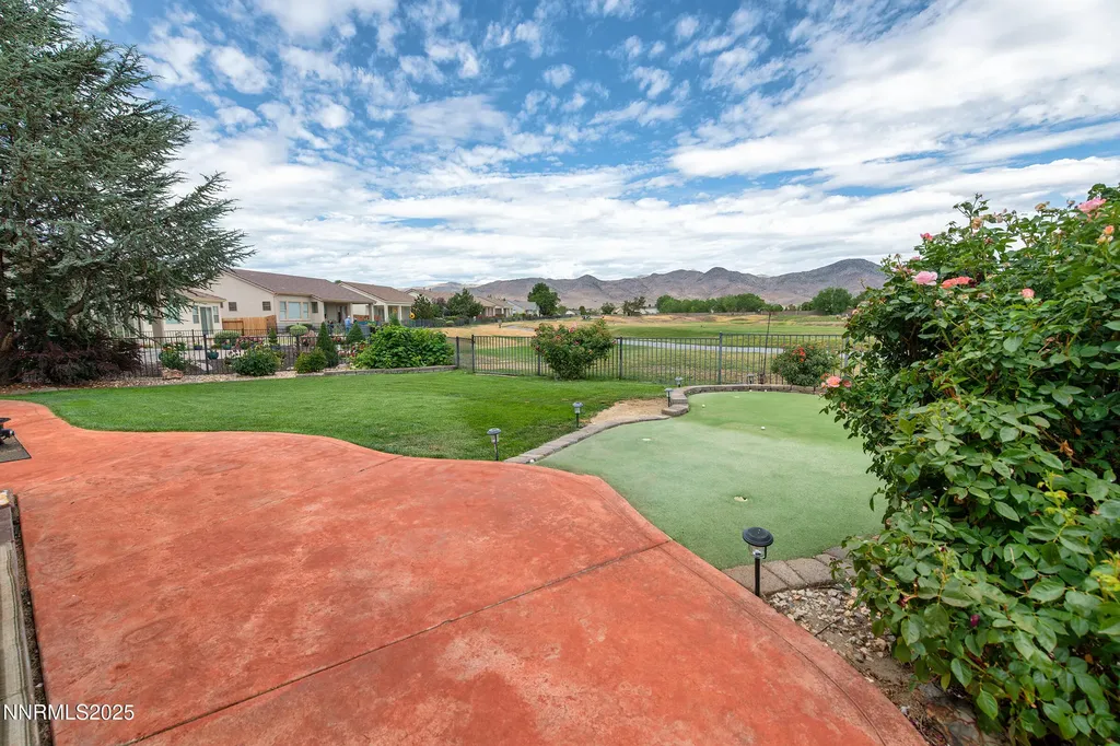 252 La Costa Dayton NV 89403