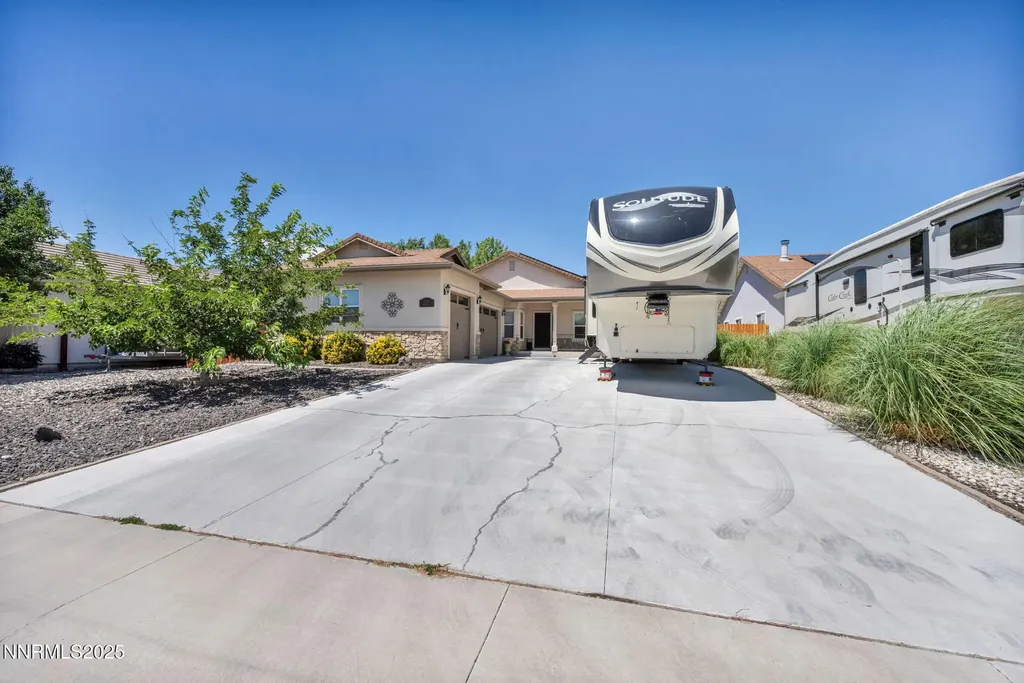 2976 Fork Fernley NV 89408