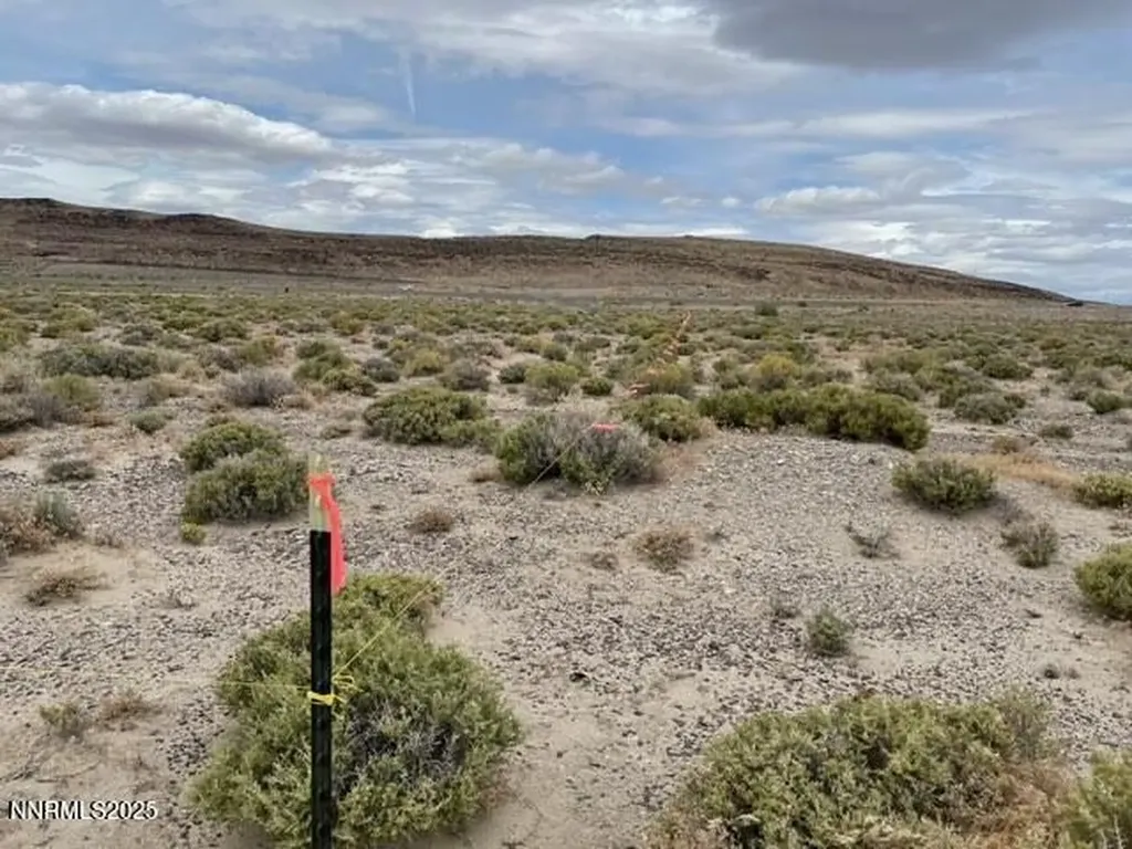 4030 Myrtle Silver Springs NV 89429