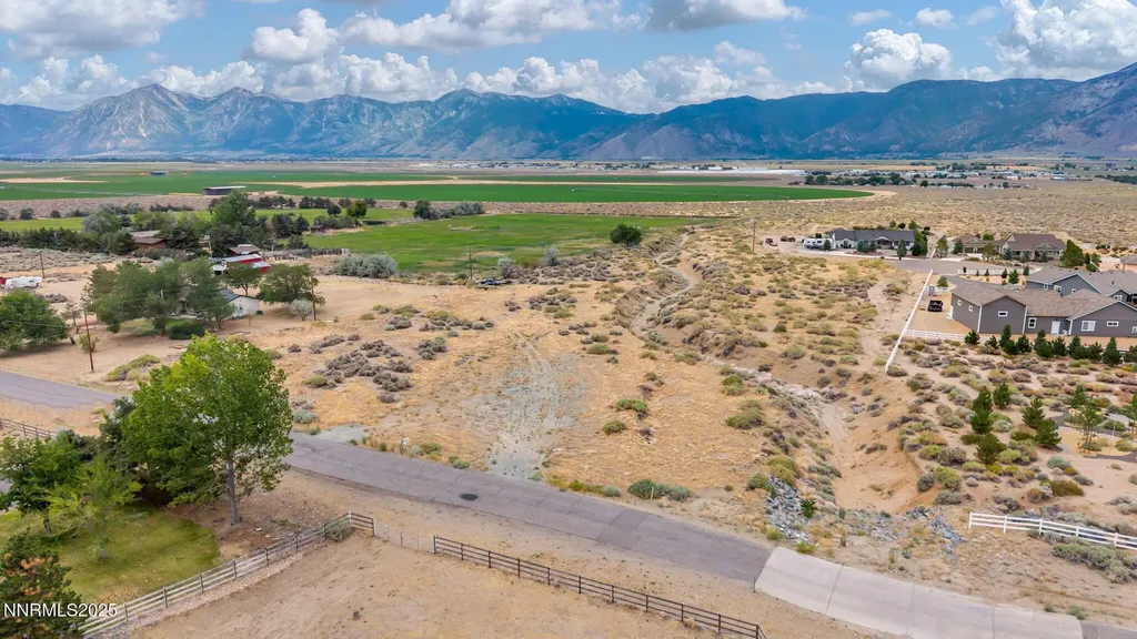 2550 Valley Minden NV 89423