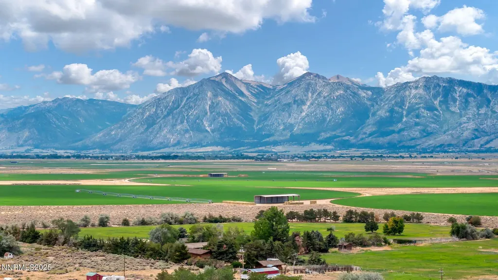 2550 Valley Minden NV 89423
