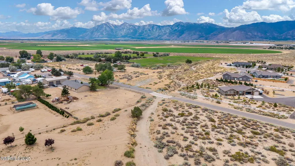 2550 Valley Minden NV 89423