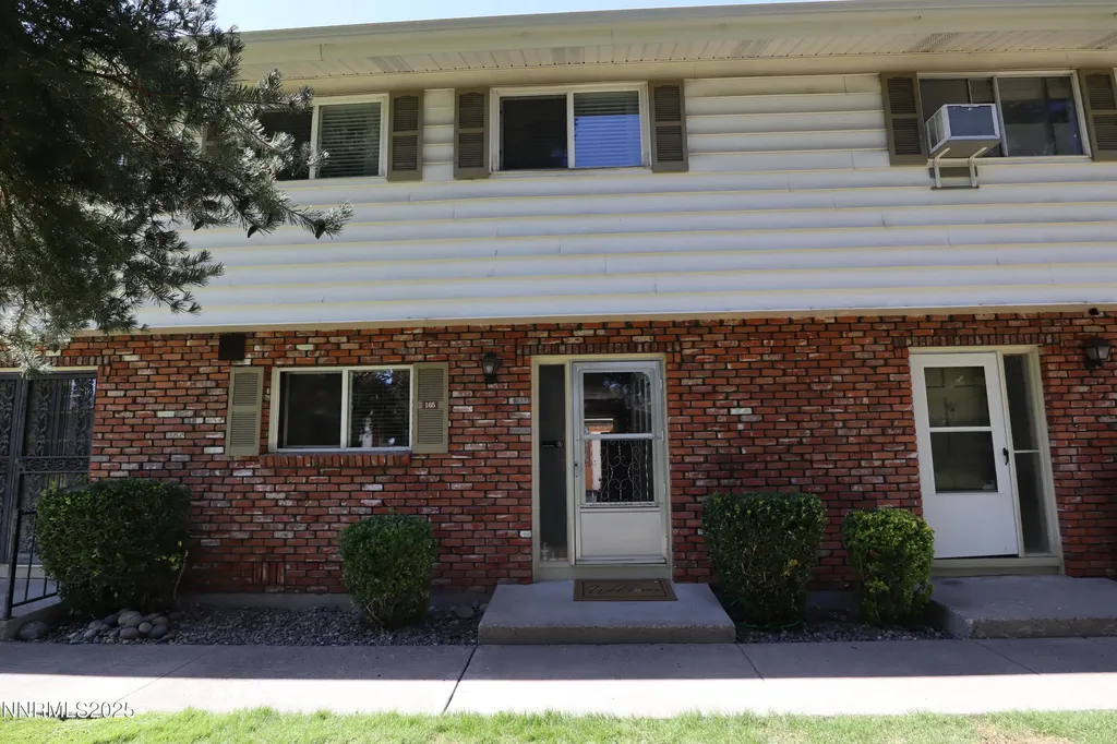 165 Smithridge Reno NV 89502