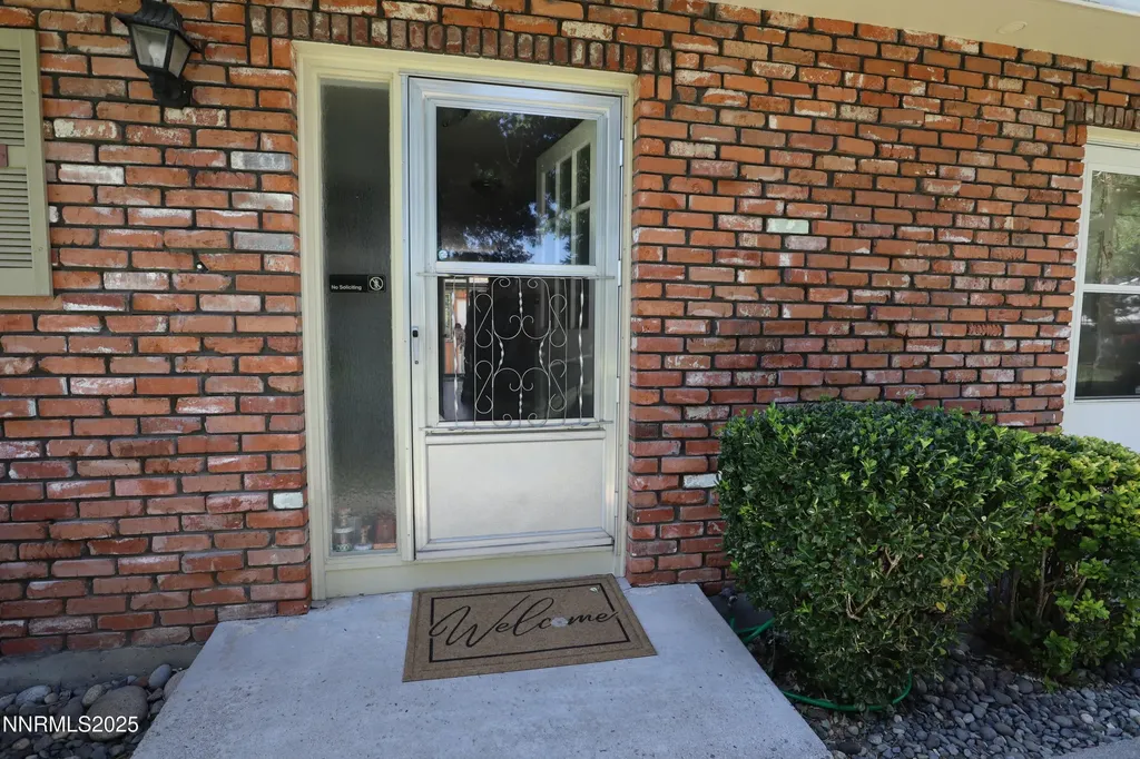 165 Smithridge Reno NV 89502