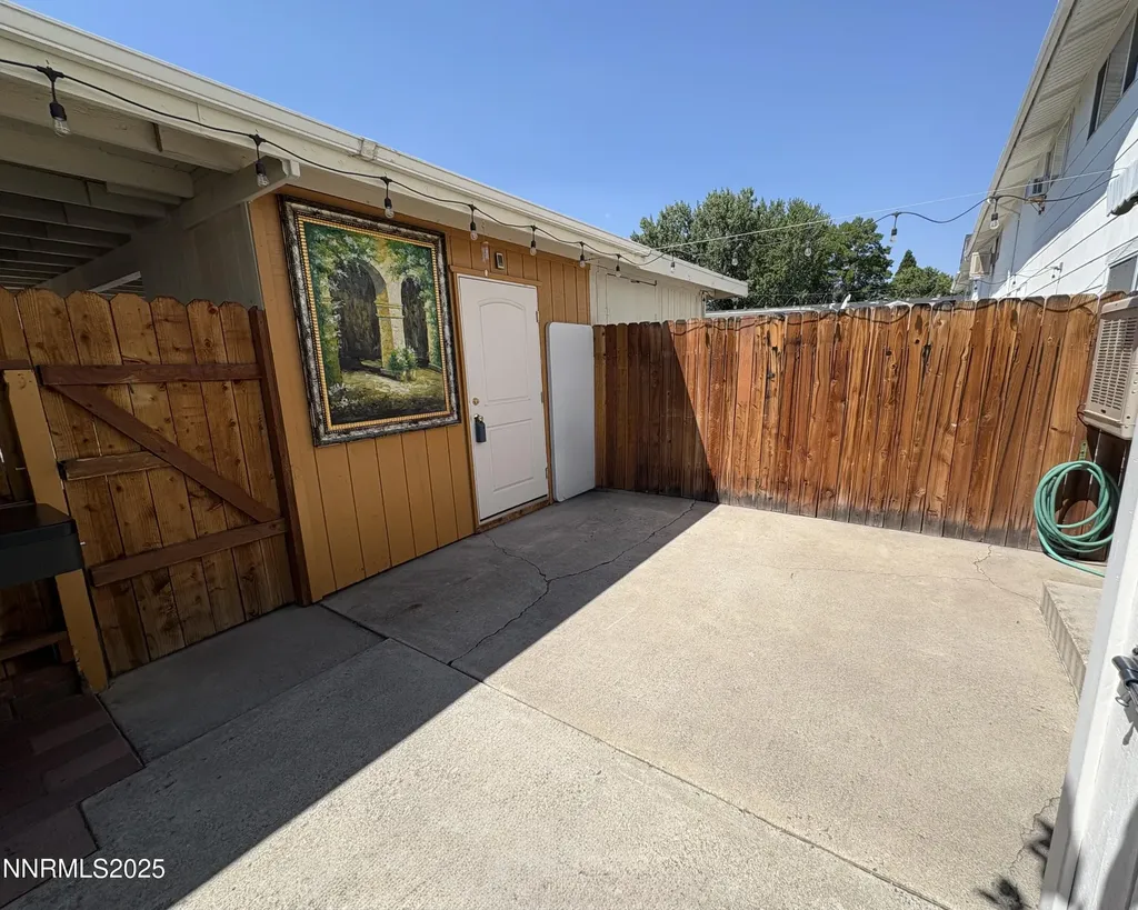 165 Smithridge Reno NV 89502