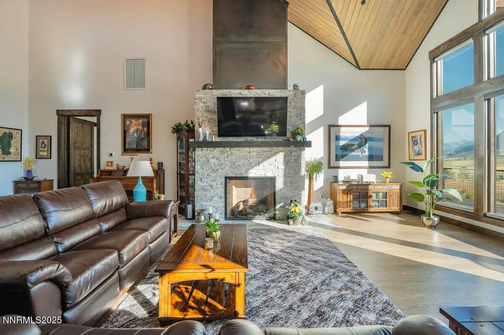 3433 Alura Carson City NV 89705