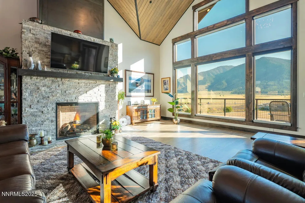 3433 Alura Carson City NV 89705