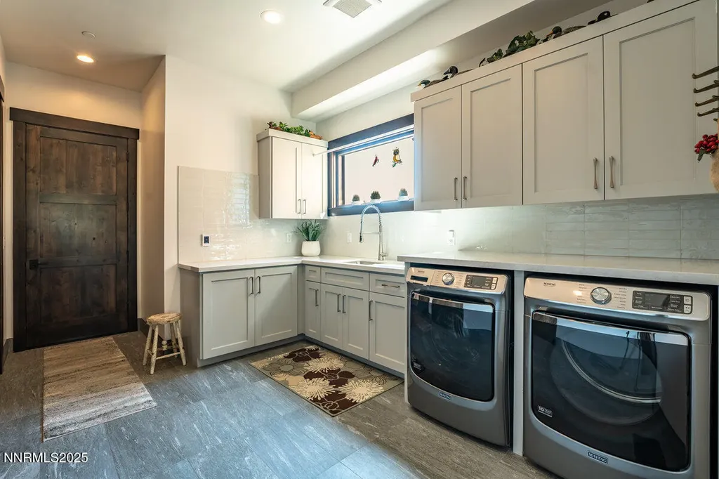 3433 Alura Carson City NV 89705