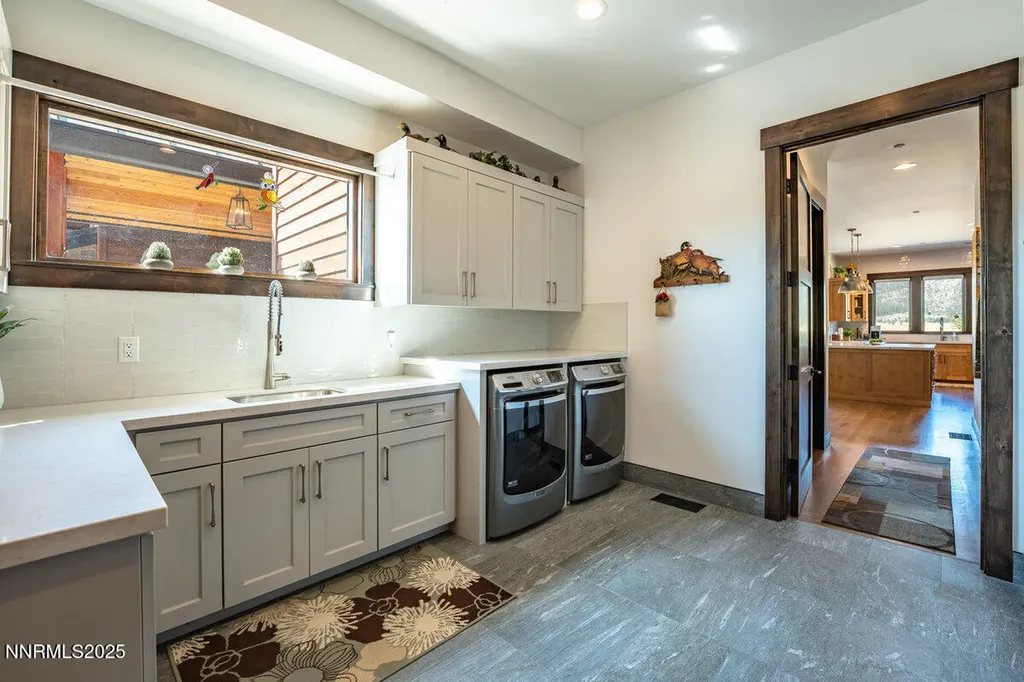 3433 Alura Carson City NV 89705